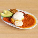 Bandeja Paisa Completa + Bebida
